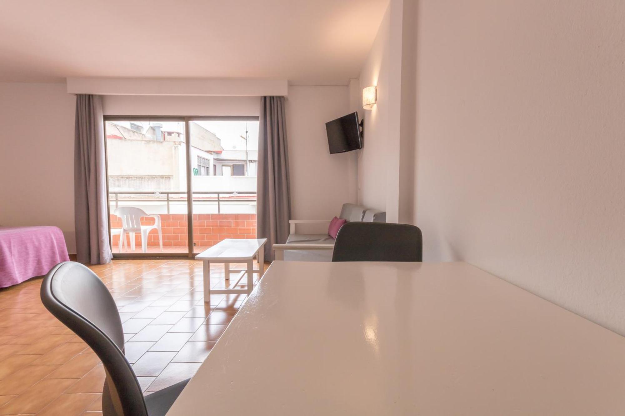 Apartamentos Orosol 2 By Typic Hotels ซานอันโตนิโอ ห้อง รูปภาพ