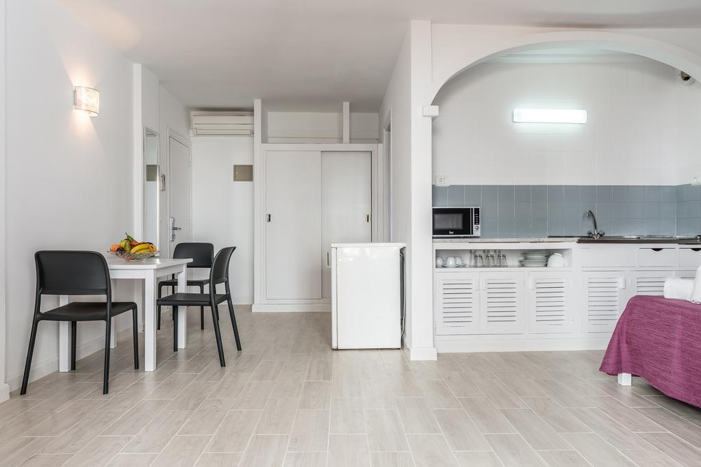Apartamentos Orosol 2 By Typic Hotels ซานอันโตนิโอ ภายนอก รูปภาพ