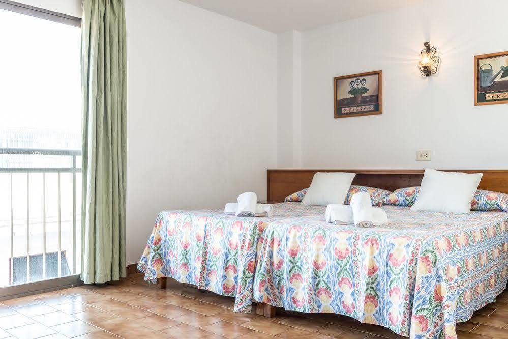 Apartamentos Orosol 2 By Typic Hotels ซานอันโตนิโอ ภายนอก รูปภาพ