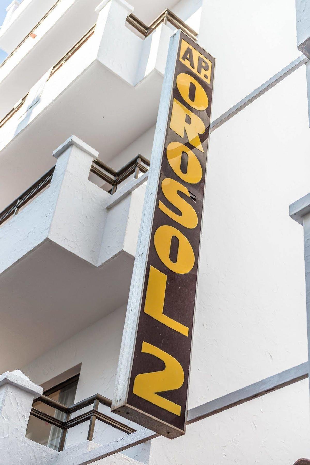 Apartamentos Orosol 2 By Typic Hotels ซานอันโตนิโอ ภายนอก รูปภาพ