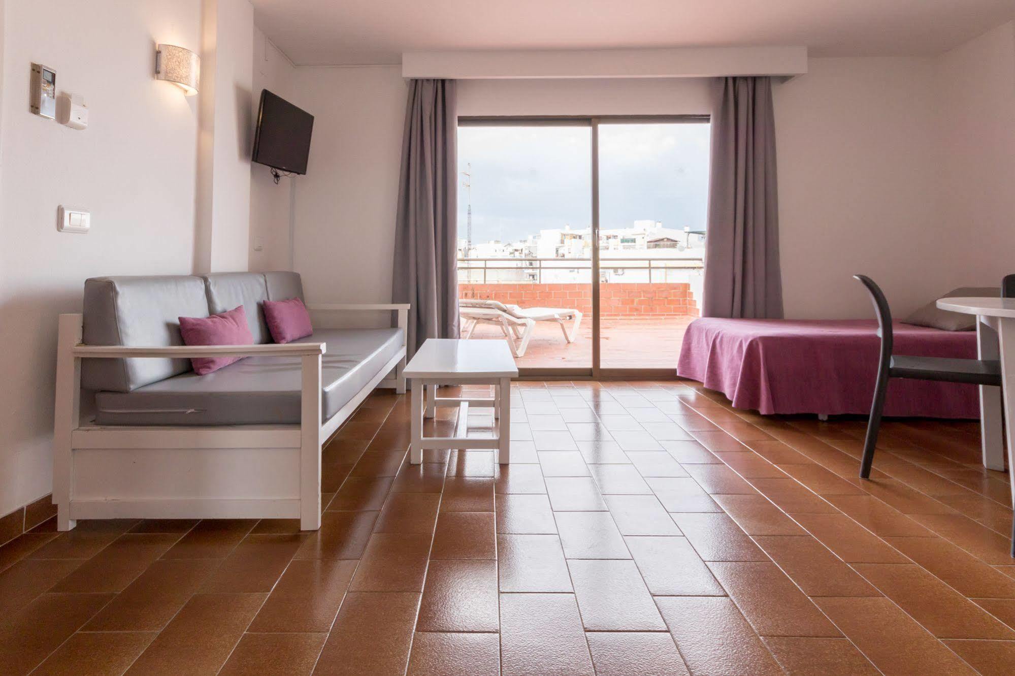 Apartamentos Orosol 2 By Typic Hotels ซานอันโตนิโอ ภายนอก รูปภาพ
