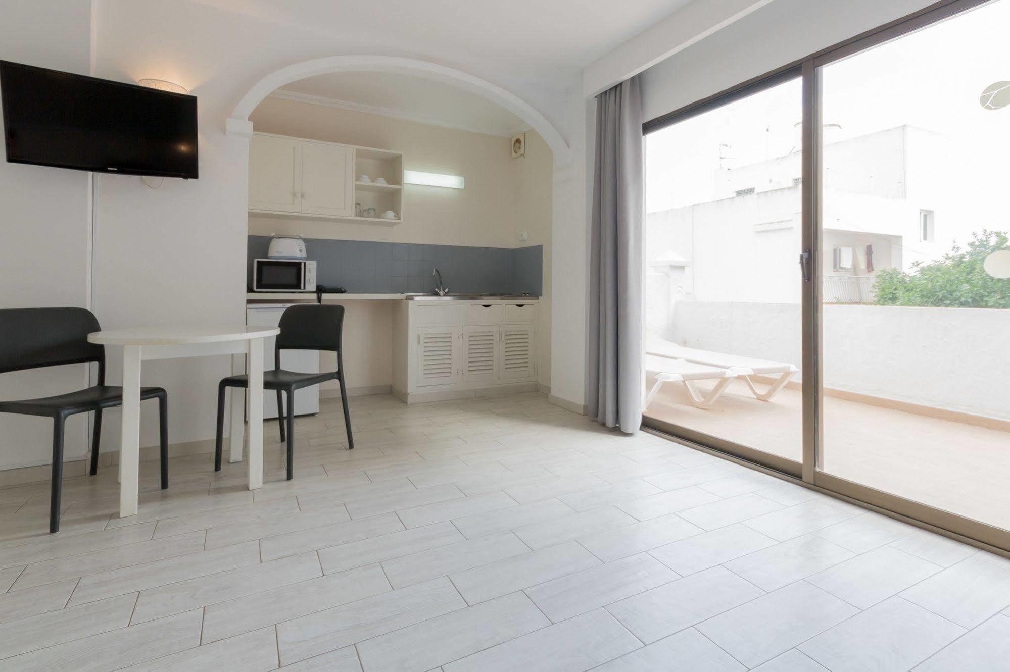 Apartamentos Orosol 2 By Typic Hotels ซานอันโตนิโอ ภายนอก รูปภาพ